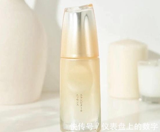 面霜 盘点超火的5款抗老护肤品,40岁女人的最爱,难怪皮肤紧致显年轻!