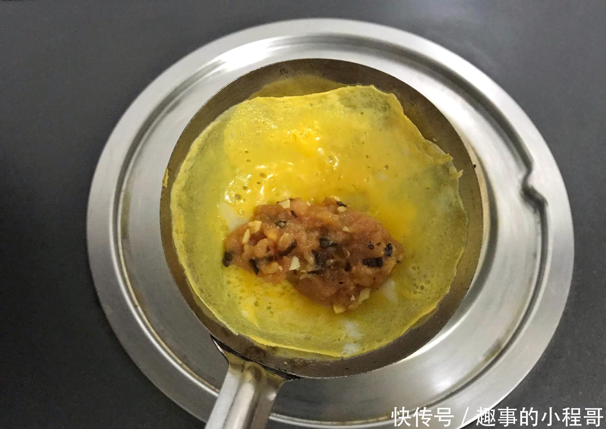 做蛋饺用鸡蛋还是用鸭蛋?老爸不外传的手艺,蛋饺耐煮不破有窍门