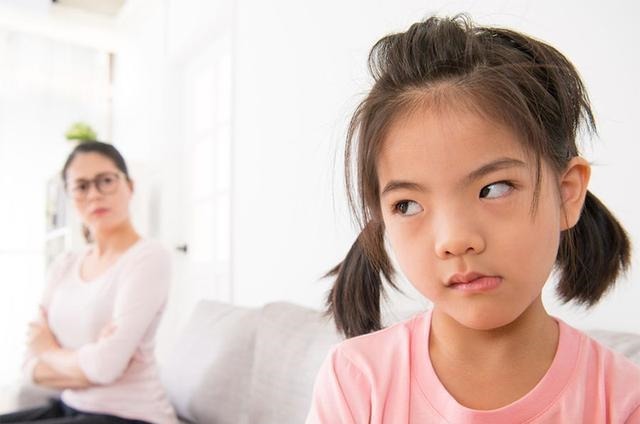 快乐教育|六岁前父母狠心立好三个规矩,娃长大后少走弯路,智力发育更出众