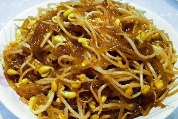 是因为|粉条一炒就成团?那是因为你只会傻焯水!多加这步,粉条根根分明