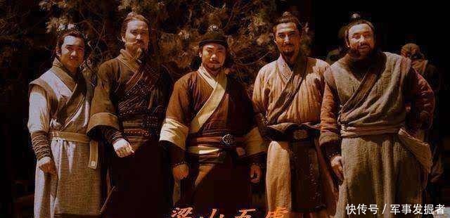  关铃|同为梁山五虎将后人，关胜之子vs董平之子，谁更胜一筹呢