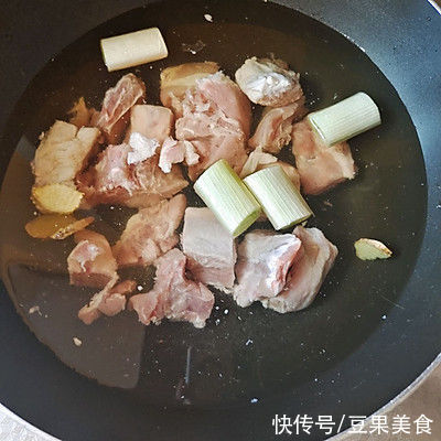 排骨|懒人福利，超简单的快手菜「初冬吃食」养生排骨萝卜汤