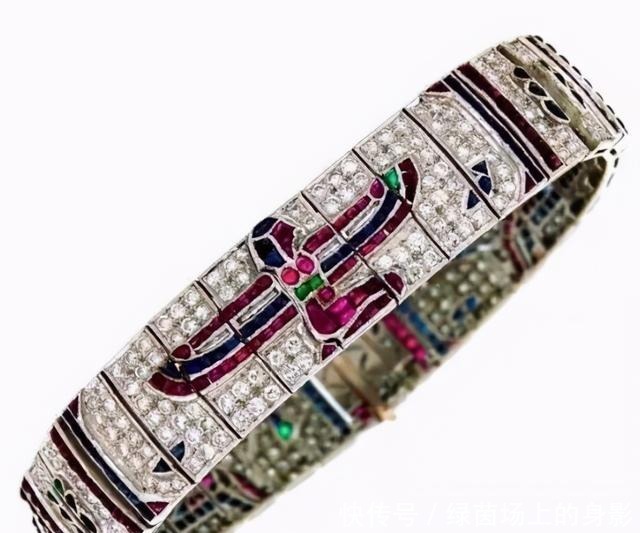 红宝石|女人世界的镇店之宝,奢华的首饰,除了材质特别设计更是堪称一流