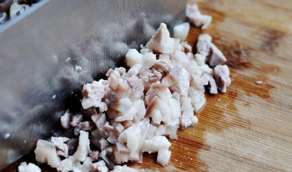 好吃流油的鲜肉包子，入口即化，让你满嘴流油，一口气能吃五六个