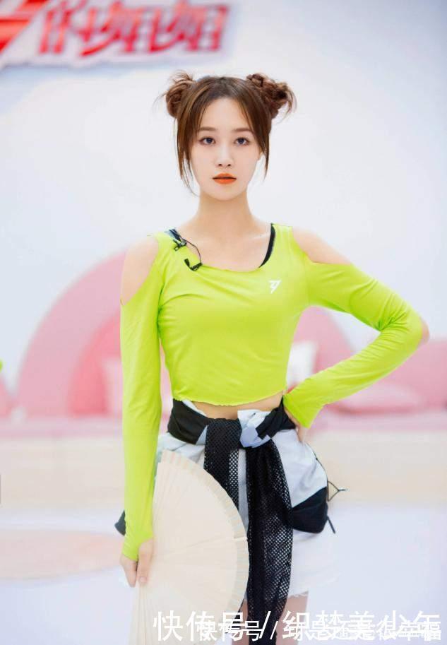 花苞头|别总是披头发啦,试试这5款冬季“发型”,知性优雅还减龄