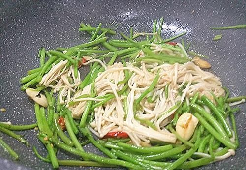 多給孩子吃此菜，補鈣補鐵，健腦增智，提高免疫力