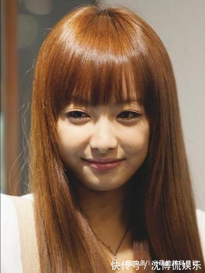 发型 女人过了40岁,尽量少留这3款“大妈”发型,这3款发型更适合你