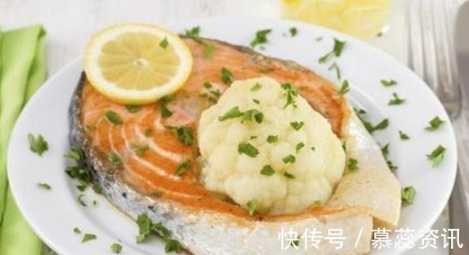 膝关节疼痛|膝关节炎反复折磨怎么办教你一个妙招就能调理,在家轻松做!