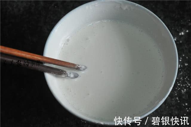 糯米|包子馒头太麻烦,我最爱吃此物,5分钟上桌,喷香热乎超过瘾