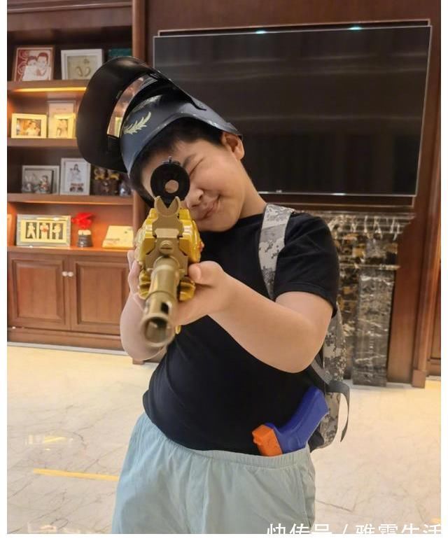 胡可|沙溢曬二兒子小魚兒 胖嘟嘟極可愛 粉絲：公公好好培養(yǎng)以后他娶我