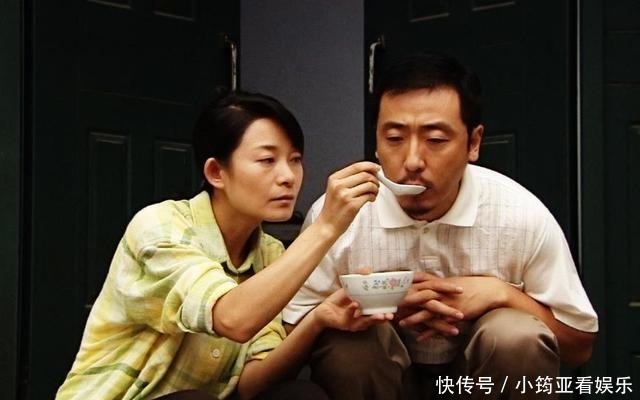 《石榴树上结樱桃》:最会讲笑话的作家,写下这本黑色幽默