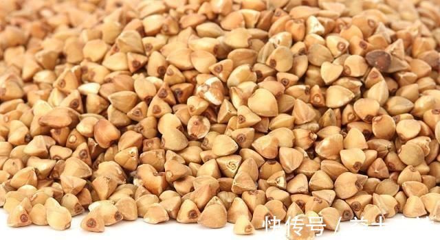 糖尿病人|1种粗粮被誉为“吸糖王”,血糖高的人吃点,或许血糖慢慢被稳住