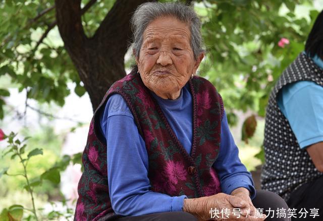 骨质疏松|107岁老人，年轻像67岁，长寿秘诀不是多走路，而是这3件事