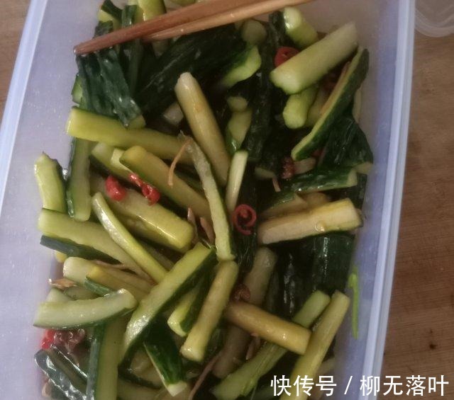 小米辣|腌脆黄瓜，清脆可口，开胃下饭！