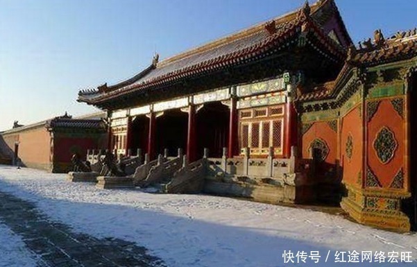 真正的故宫：荒无人烟杂草丛生，图2是小燕子住的地方