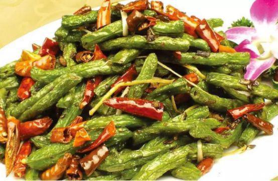 大厨做的几道家常菜，色香味俱全，美味营养，香喷喷的特下饭