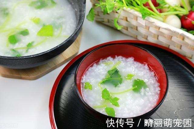 白米饭|糖友不能吃大米？营养师：学会这个小窍门，吃大米也不升糖