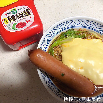 #暖冬酱在手,嗨吃部队锅#韩式辣酱泡面