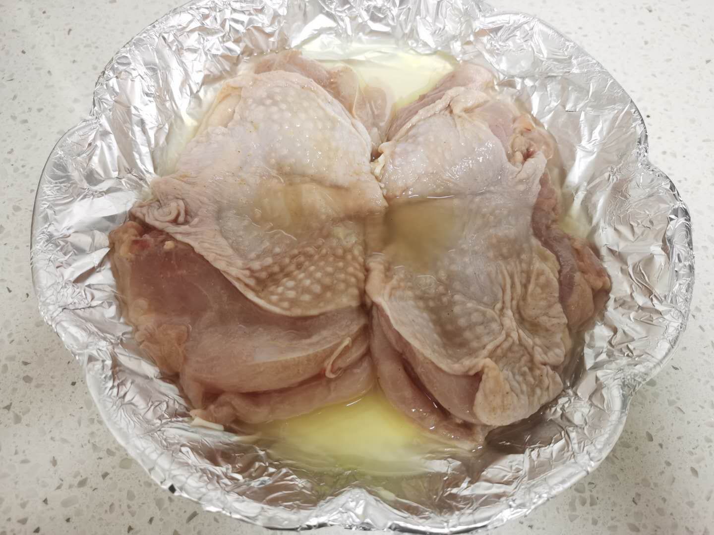 好吃|鸡腿这做法实在太好吃，不放一滴油，蒸一蒸又鲜又开胃，超下饭