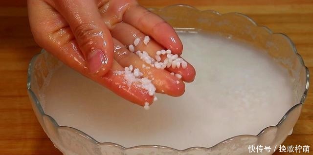 糯米红枣糕|糯米不再包粽子了,教你懒人糯米糕,这样做比粽子好吃多了