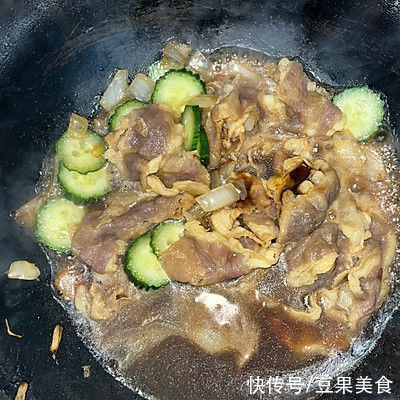 肥牛|日式肥牛饭这样做，隔壁小孩都馋哭了