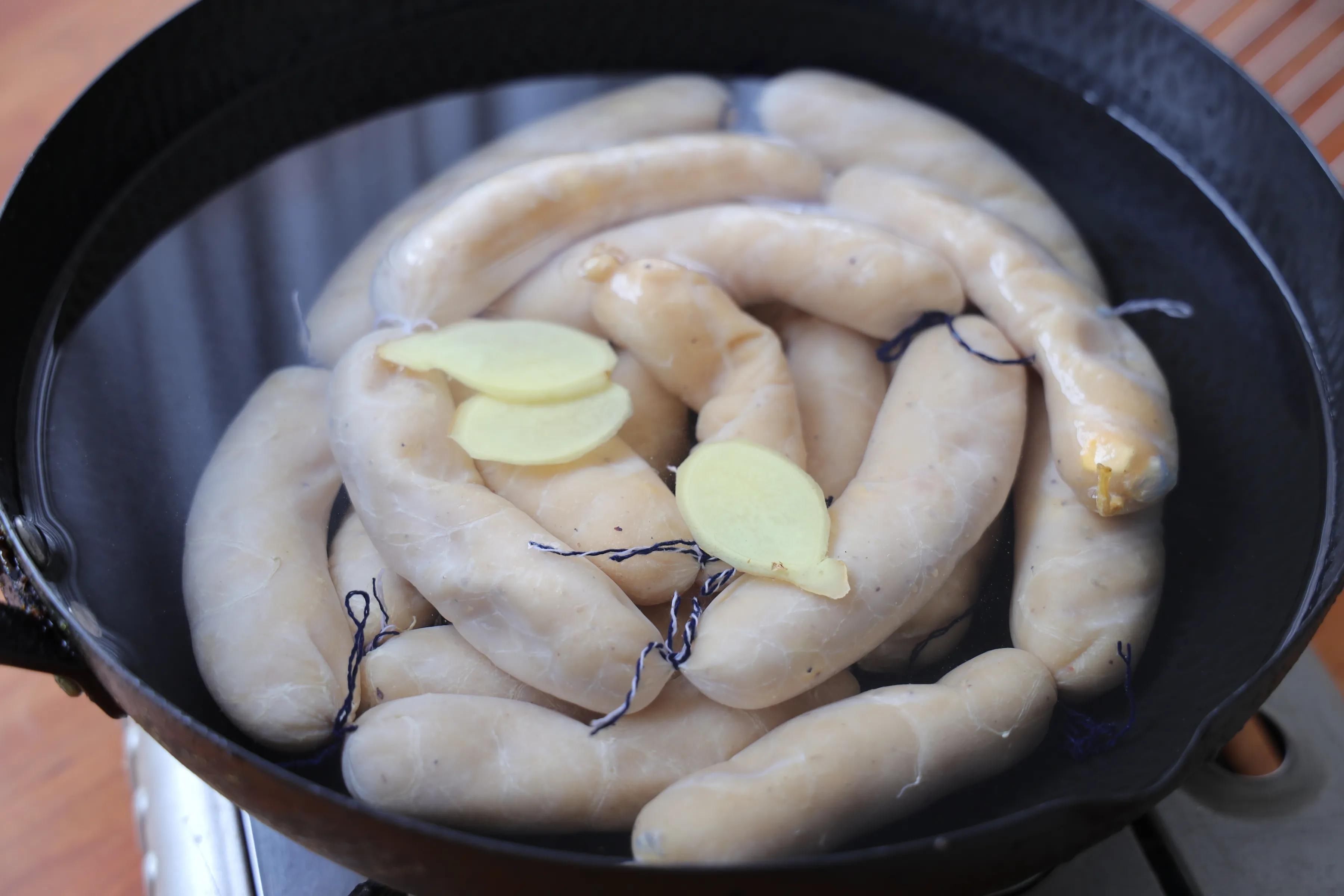 鸡胸肉别水煮，试试做成脆皮肠，低油低脂，煎一煎超级方便又健康