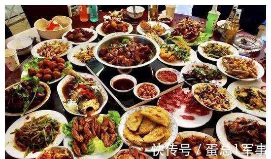 兰兰|孕妈挺着孕肚过年聚会遭嫌弃,孕妇过年有讲究,小心别遭人嫌弃