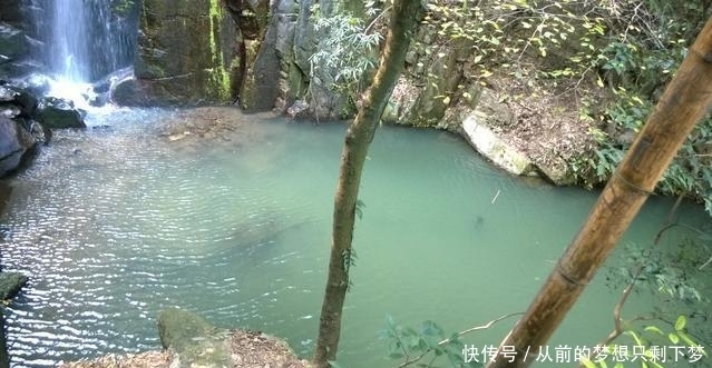 专家|水中古墓中藏着3001把宝剑，千年间无人能盗，专家抽干水发现玄机