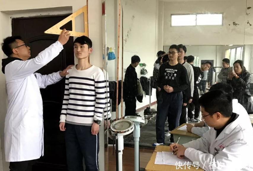 长高|孩子骨骺线闭合前,会发出3个信号,若提早发现还能多长5厘米