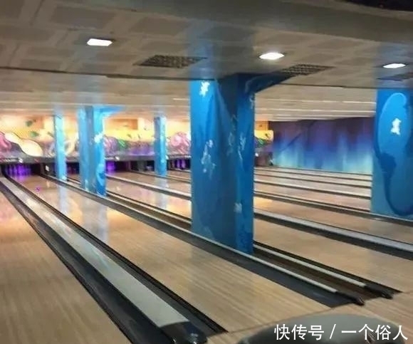 我在非洲的苦逼生活，替老板管黑人，一斤青菜卖40元，牛肉卖8块