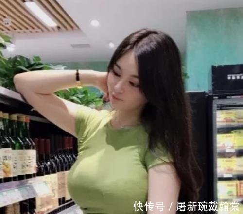 极简|时尚小姐姐，简约又优雅，突出东方女性时尚气质的韵味