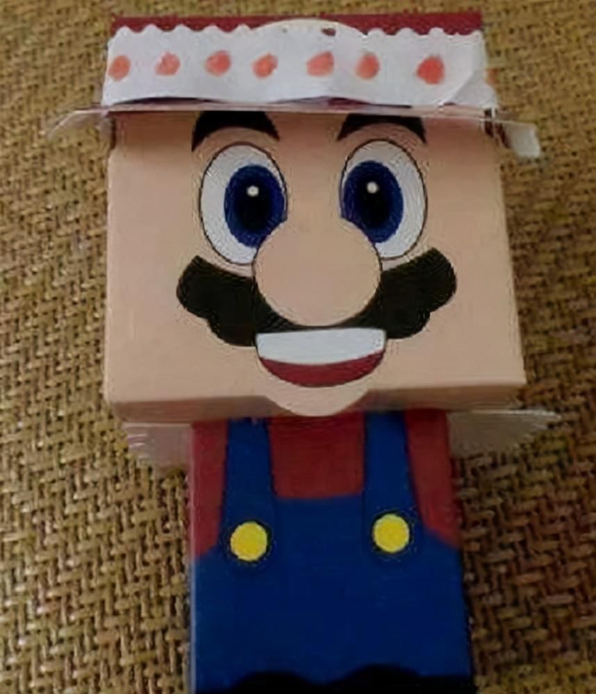 孩子们|幼儿园圣诞互换礼物,儿子用千元文具换回廉价纸人,宝妈:亏死