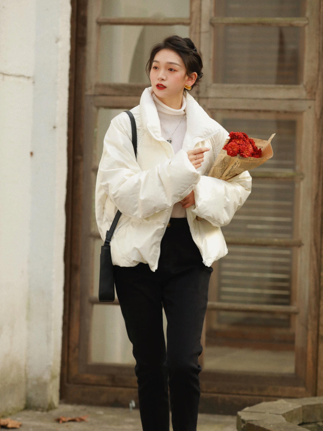 白色 真正优雅的“羽绒服”从不臃肿,保暖又高级,教你穿出高挑感