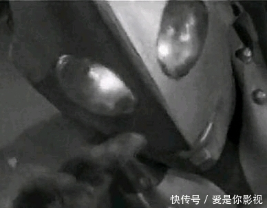 奥特曼|奥特曼:所谓的副奥,就是为抢主奥的戏份而生的,你说是吧,赛罗