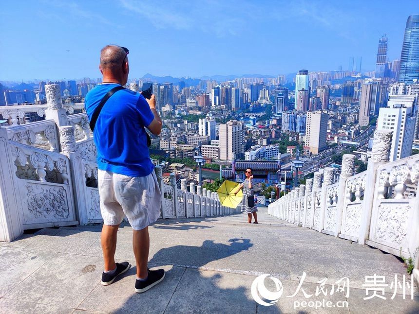 贵阳|贵阳东山公园：登山望远赏美景