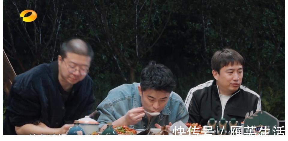 波士顿龙虾、鲍鱼鸡汤，《向往的生活》豪华食材背后田园是假象？