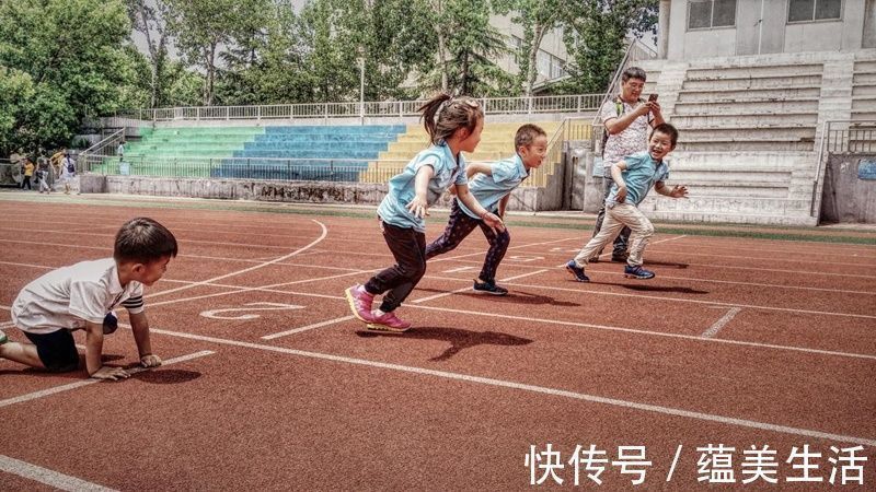 个子|“一看这孩子也矮不了”,有这些特征的娃,长大可能是“大高个”