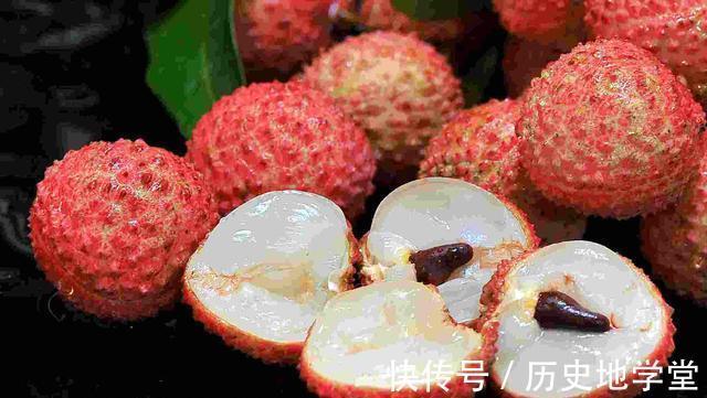 医生|医生提醒:3种水果哺乳期不宜多吃,宝妈易回奶,奶水或减200ml