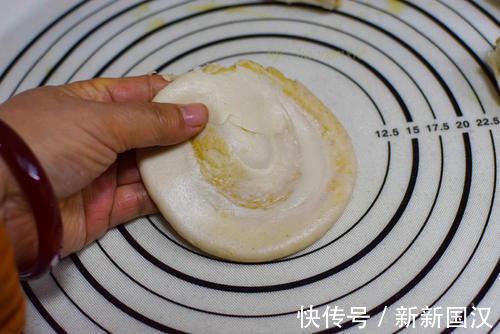 面点师亲传的五香千层饼做法,外酥里软,真是太好吃了