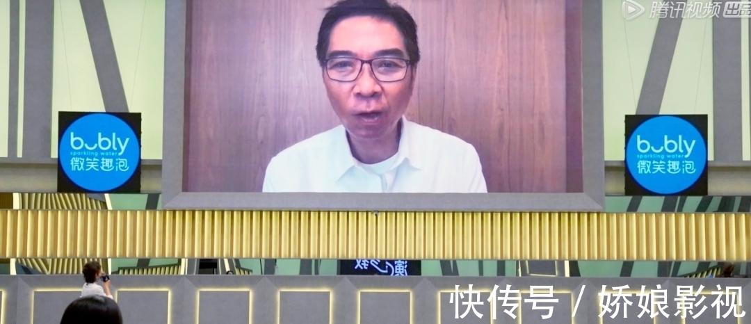 导演制片人影评人扯起头花来，比明星撕X还好看？