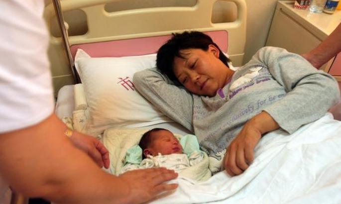 老公|生孩子时,孕妈妈要不要把娘家人请过来?来了有几点好处要知道