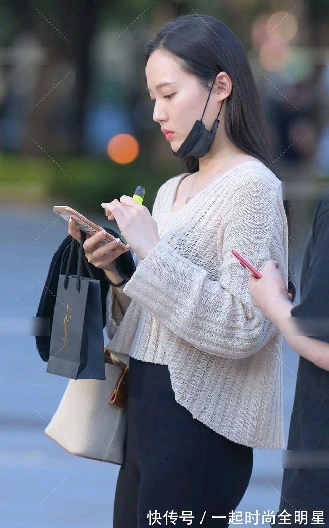 半截裤 有了柔软的打底裤,造型的气氛会加倍,看起来更瘦!