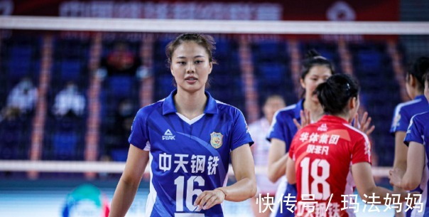拉尔森|龚翔宇领衔4人上双,江苏女排3比0送上海首败,金软景替补难救主