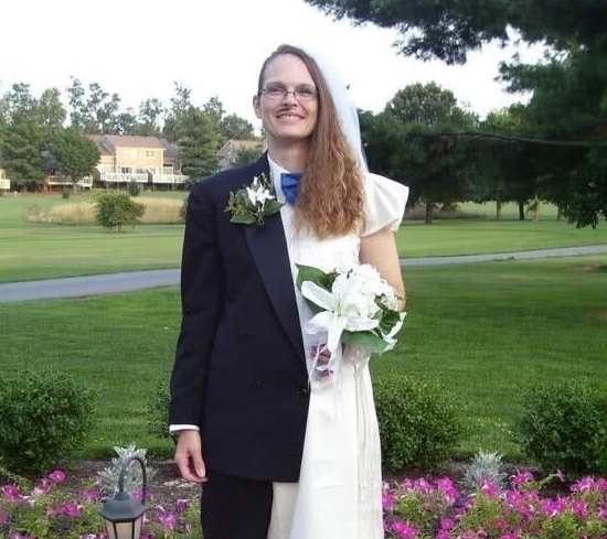 婚纱$31个“奇葩”的沙雕设计,设计师怕是脑袋进水了吧