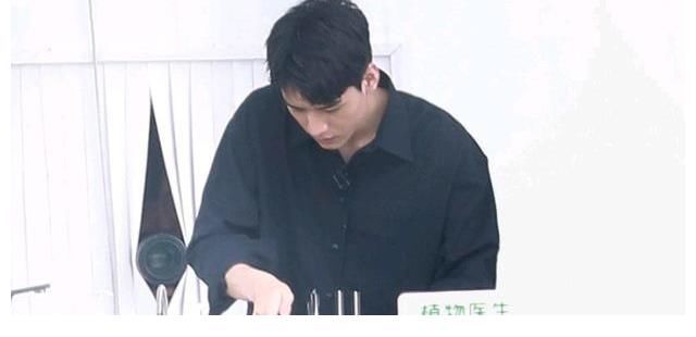 官宣定档|《中餐厅第五季》定档,龚俊成固定嘉宾