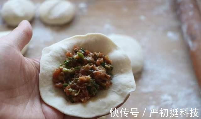 馅儿|这早餐我家隔三差五就吃，比馒头好吃，比包子简单，出锅能吃5个