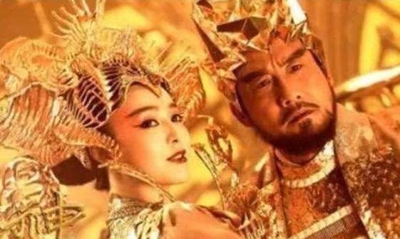 姬发&封神榜有2个凡人,一位连女娲也伤不了,另一位是众神之神!