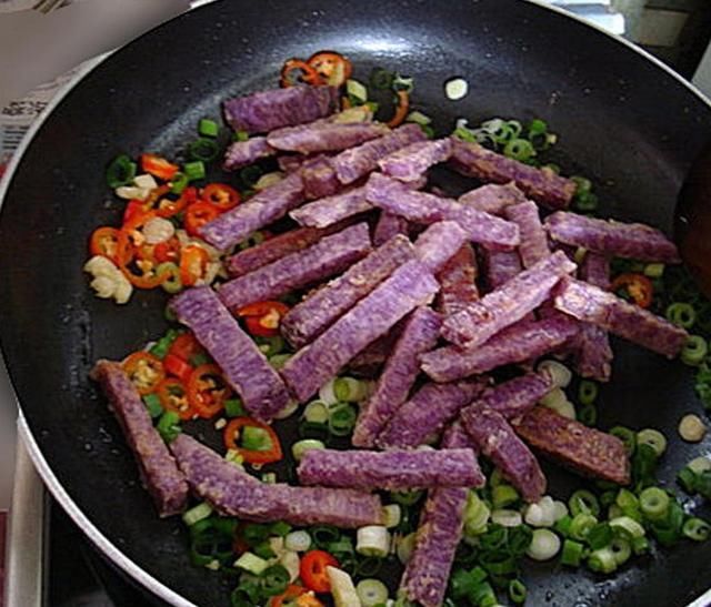 此菜是個(gè)寶，多給孩子吃，養(yǎng)胃促消化還能護(hù)眼護(hù)腦，增強(qiáng)體質(zhì)