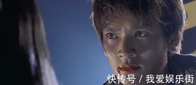 阿姨|还以为迪迦旁边的那两个奥特曼是废案背景板无疑,清洁阿姨直接带回家