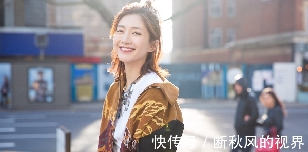 |搞笑GIF段子：人生处处是惊喜呀，意外不